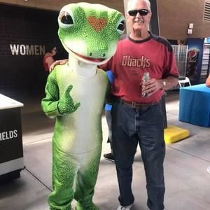 Meet your Posher, Tom